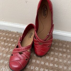 Clarks Women's Red Flats